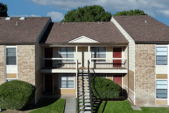 Private patios/balconies